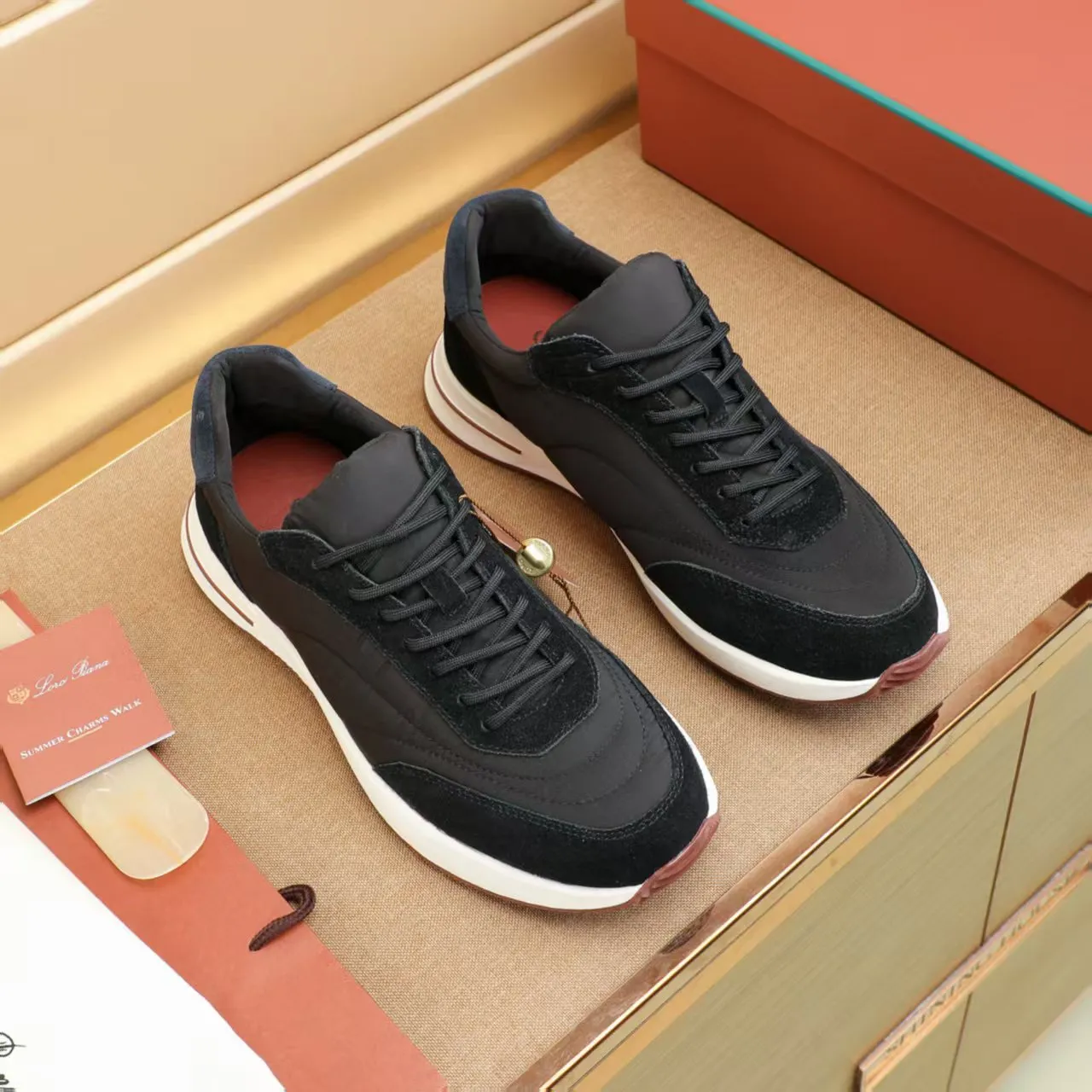 Factory price: 460💰Loro Piana niche classic jogging shoes, men's lace-up casual shoes and sneakers, high-quality lightweight and comfortable fabrics, suitable for outdoor leisure, the color scheme is young and energetic, and it looks great with sportswear or casual suits! Size: 38-44 (45. Customized)